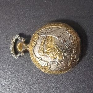 VINTAGE MADISON BY MATHEY-TISSOT  Quartz Japan Movt Train Pocket Watch